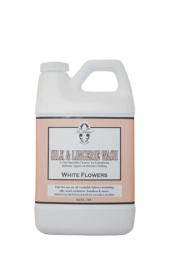 Le Blanc White Flowers Silk & Lingerie Wash - 64 Oz.